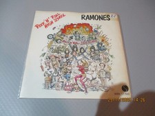 (35)  7" Single Vinyl - Ramones - Rock N' Roll High School