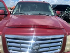 2002-06 Cadillac Escalade Third Brake Light In Working Condition