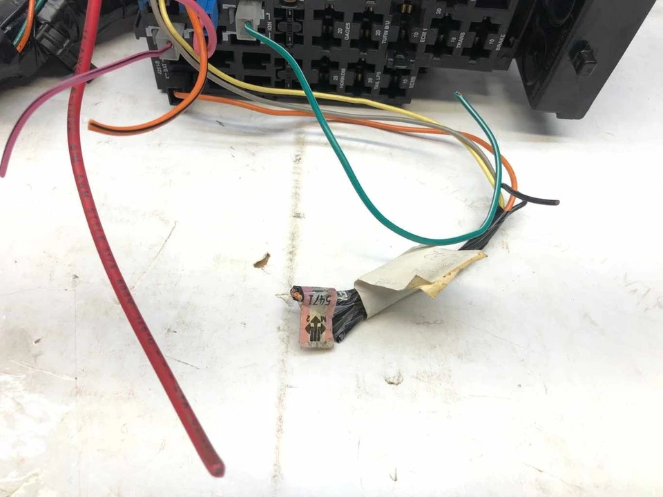 1993-1996 Chevrolet Van G10 G20 G30 Vandura Interior Fuse Box Cabin Fusebox OEM - Image 3 of 4