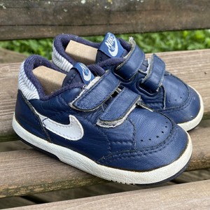 Kid's Vintage 1988 Nike zapatos talla 4c 80s Azul Etiqueta del niño | eBay