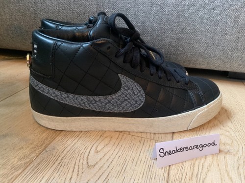 nike supreme blazer black