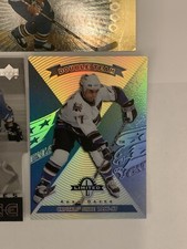 1997-98 Donruss Limited LIMITED EXPOSURE #33 Adam Oates/Svejkovsky Double Team