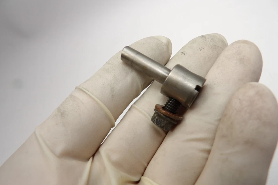 本田 CB700S CB750 夜鹰发电机张紧器弹簧销钉 28177-MJ0-000 — 第 4/4 张图片