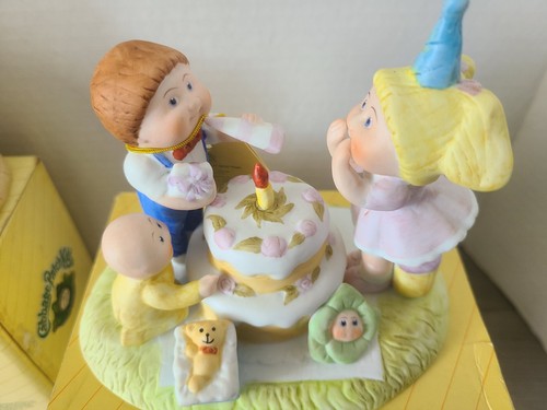 Vintage 1984 Cabbage Patch Kids Porcelain Figurine Lot of Two Cute - Picture 5 of 11