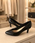 CLARKS Black Leather Court Shoes Women's Size 8.5 Heel — photo 3