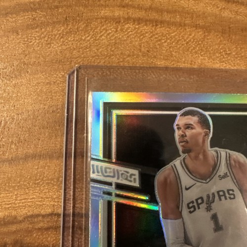 2023-24 Panini Donruss Optic - The Rookies Victor Wembanyama #4 Holo Prizm (RC) - Picture 5 of 6