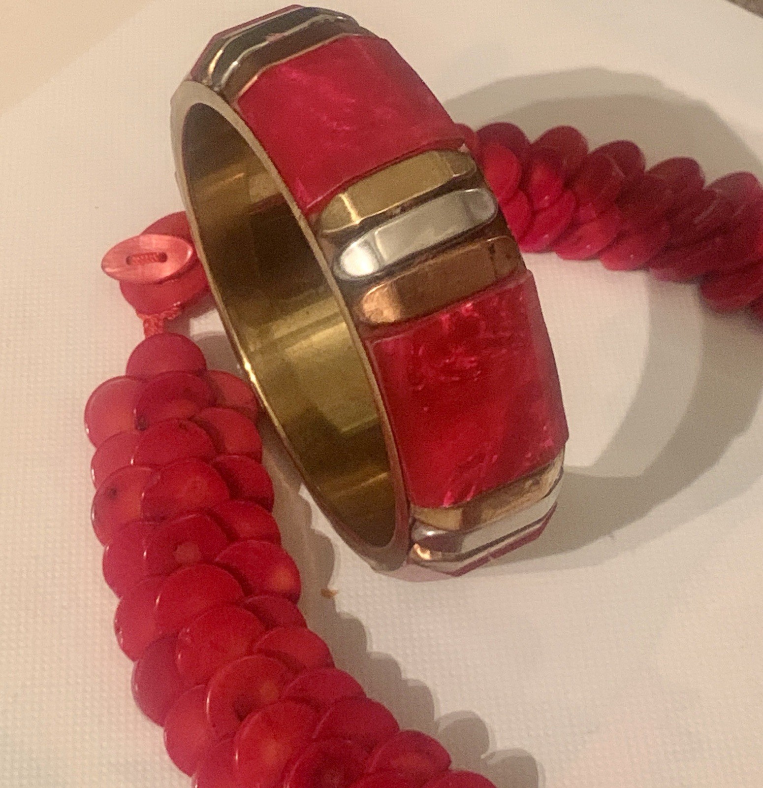 Vtg Red Disk  Shell Bead Button Closure  Necklace… - image 2