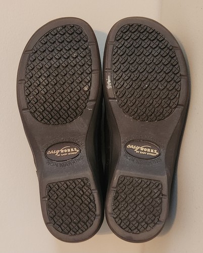 Women's Easy Works by Easy Street Slip-Resistant Clogs in Brown; Size 6.5WW - Picture 9 of 10
