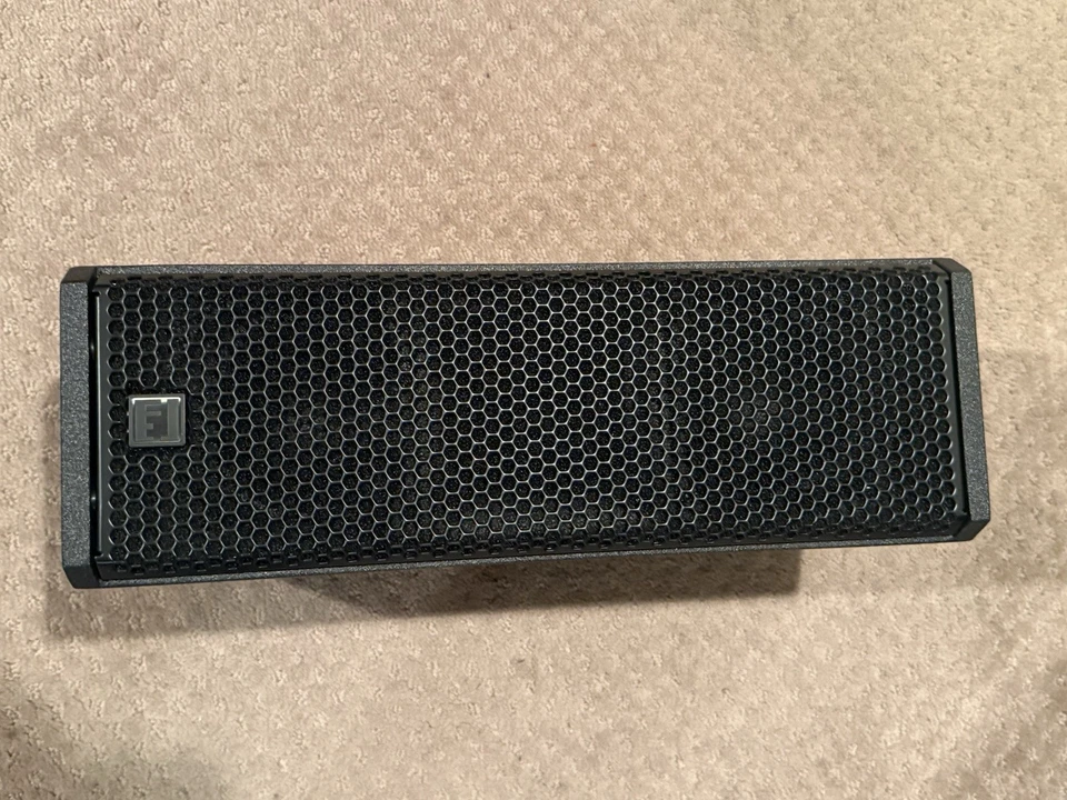 Par de altavoces RCF TT515-A Active Dual 5" LN 2000w adaptadores y cubiertas de poste libre Foto 2 de 4