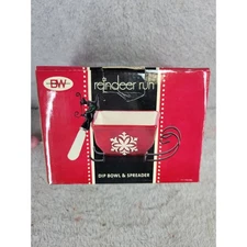 Boston Warehouse Reindeer Run Dip Bowl & Spreader Set 2010 Holiday Christmas