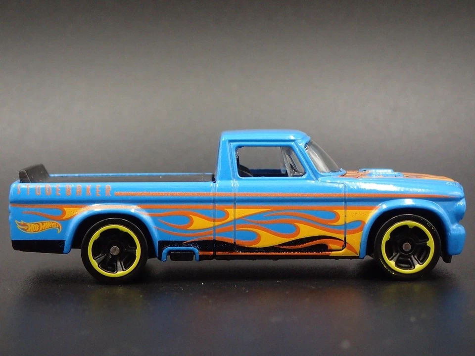 Modello Diorama Diecast In Scala 1:64 Di Pickup Truck Studebaker Champ 1960-1964 - Immagine 3 di 4
