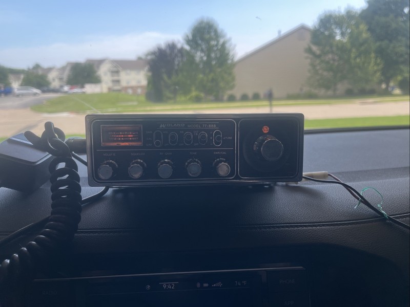 Midland CB Radio Convoy Buddy Model 77-888 Vintage 1976 Japan Citizens Antenna