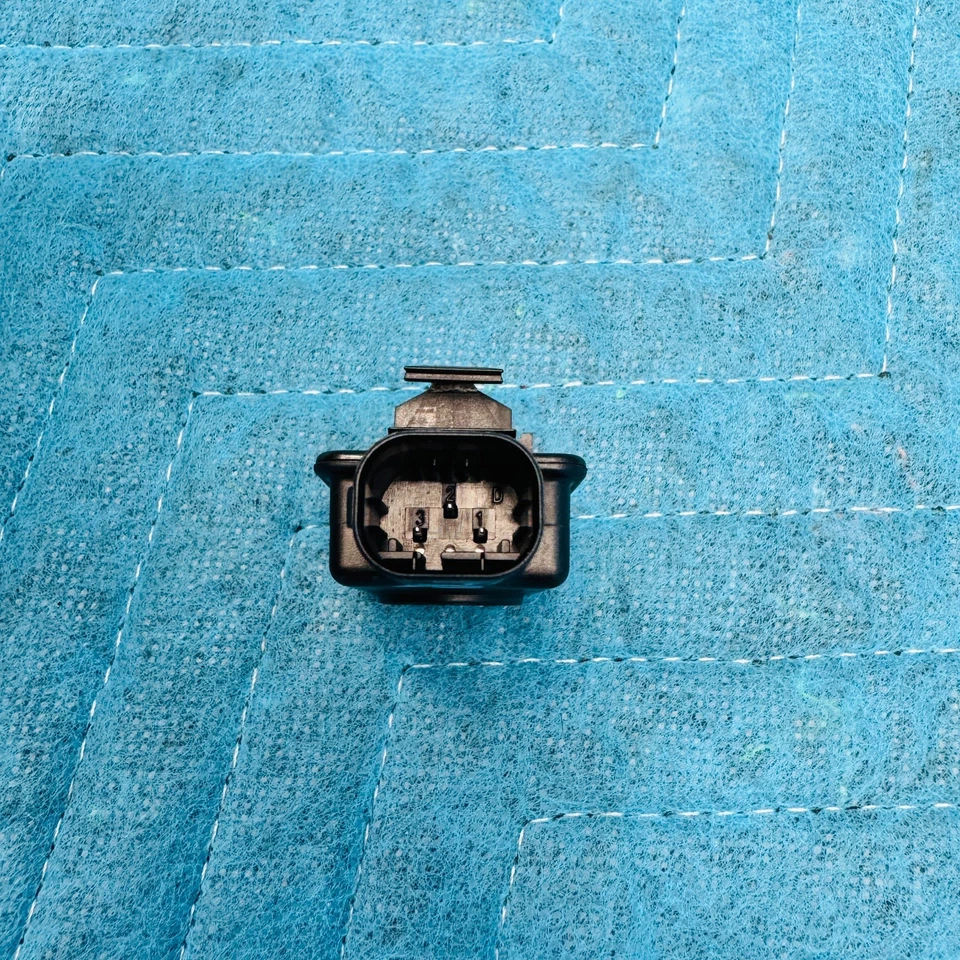 Sensor de temperatura del aire interior delantero BMW 650i 2012-2017 OEM 64119123861 Foto 3 de 4