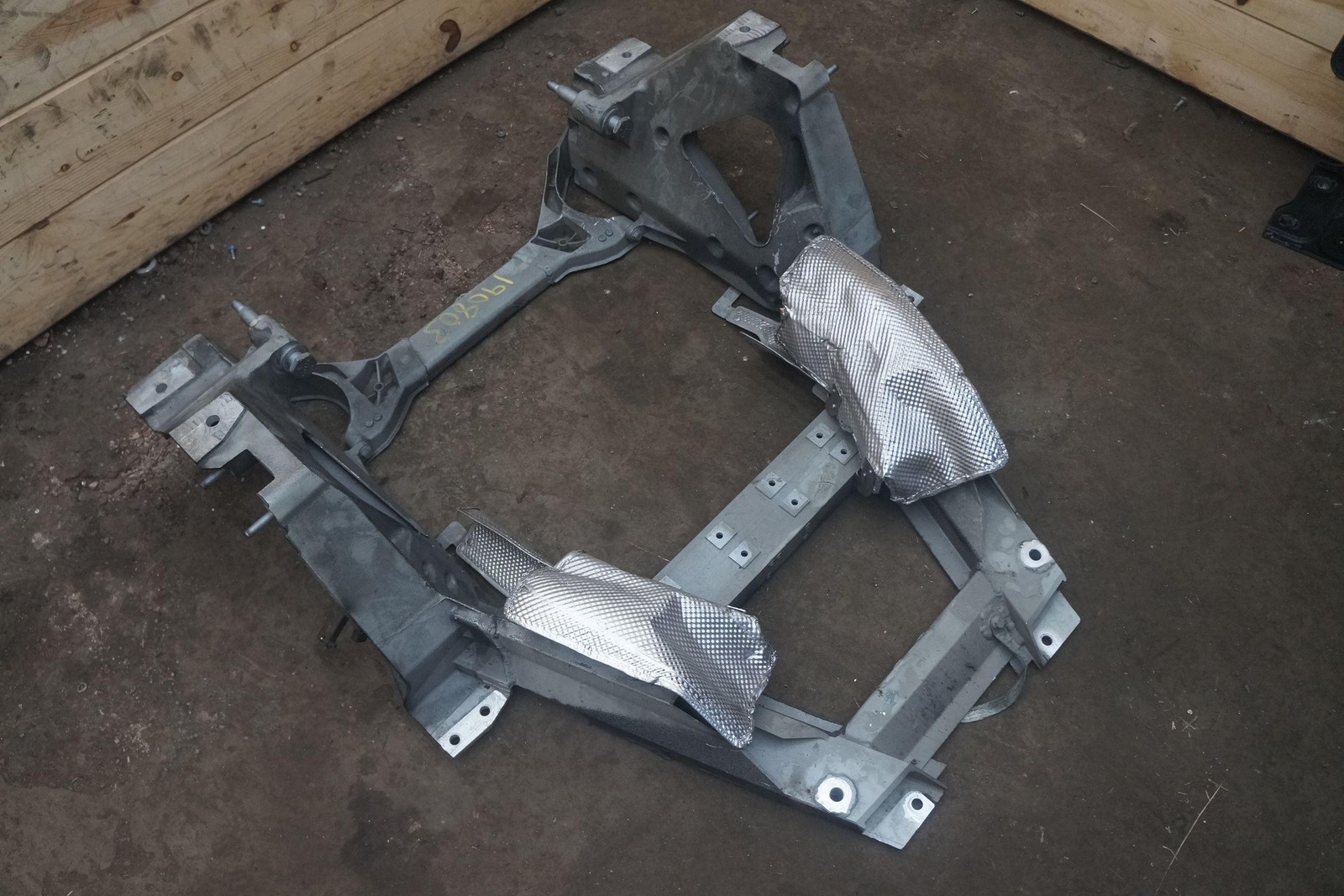 Rear Subframe Crossmember Cradle Support 985240844 Ferrari California 2008-14