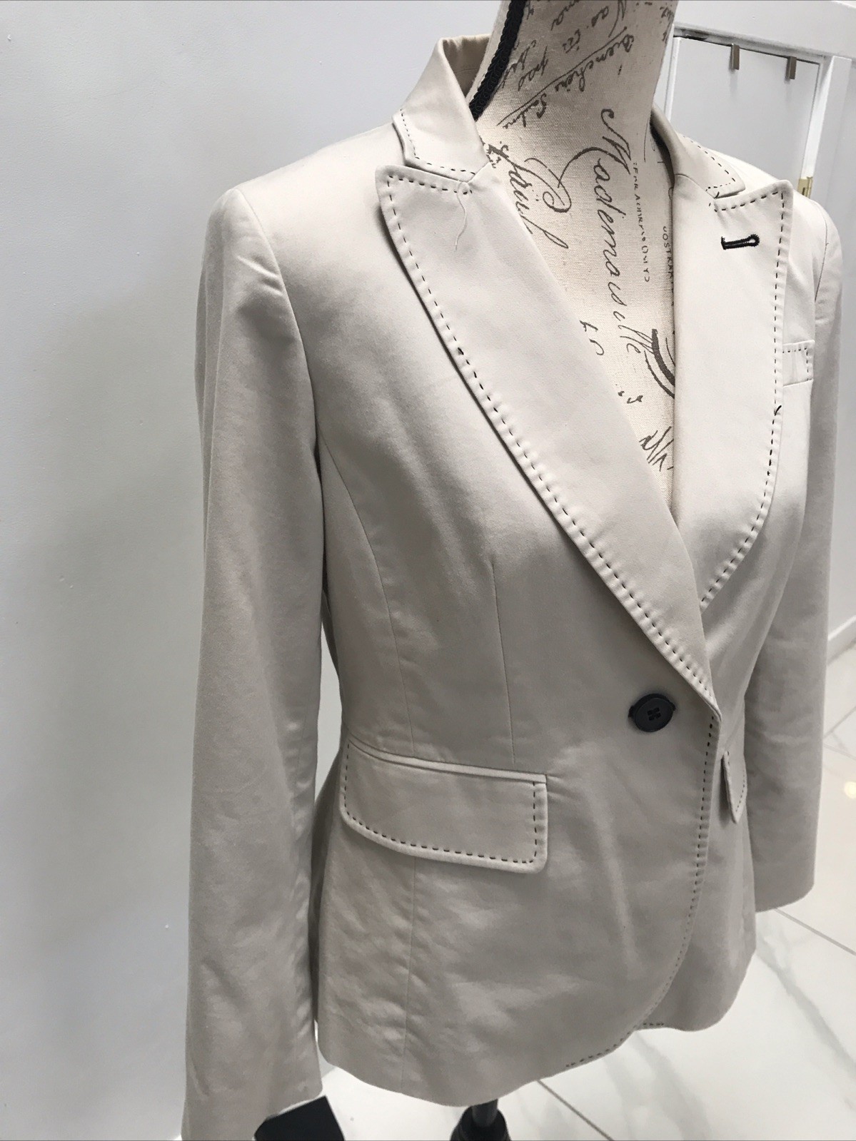 FOCUS 2000 One button Beige Blazer with white thr… - image 5