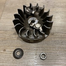 McCulloch 7-40 Chainsaw Genuine Flywheel +Nut 