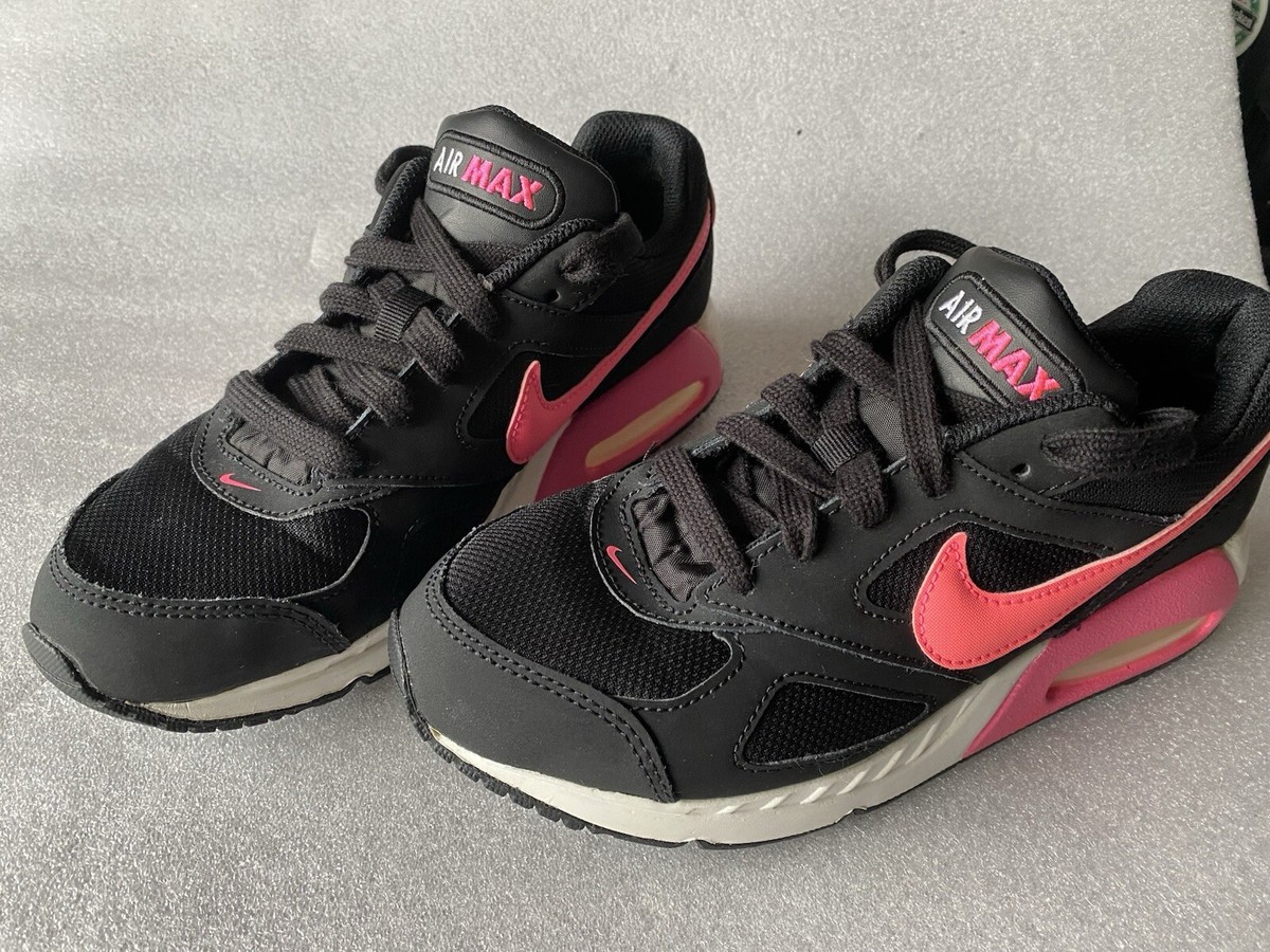 nike air max ivo trainers ladies