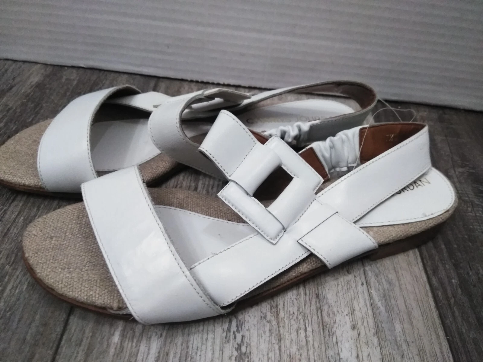 JORDAN N.O.S. SANDALI CHARLES JOURDAN BIANCHI CON FIBBIA SUL RETRO TAGLIA 7 5 B (MADE IN ITALY)