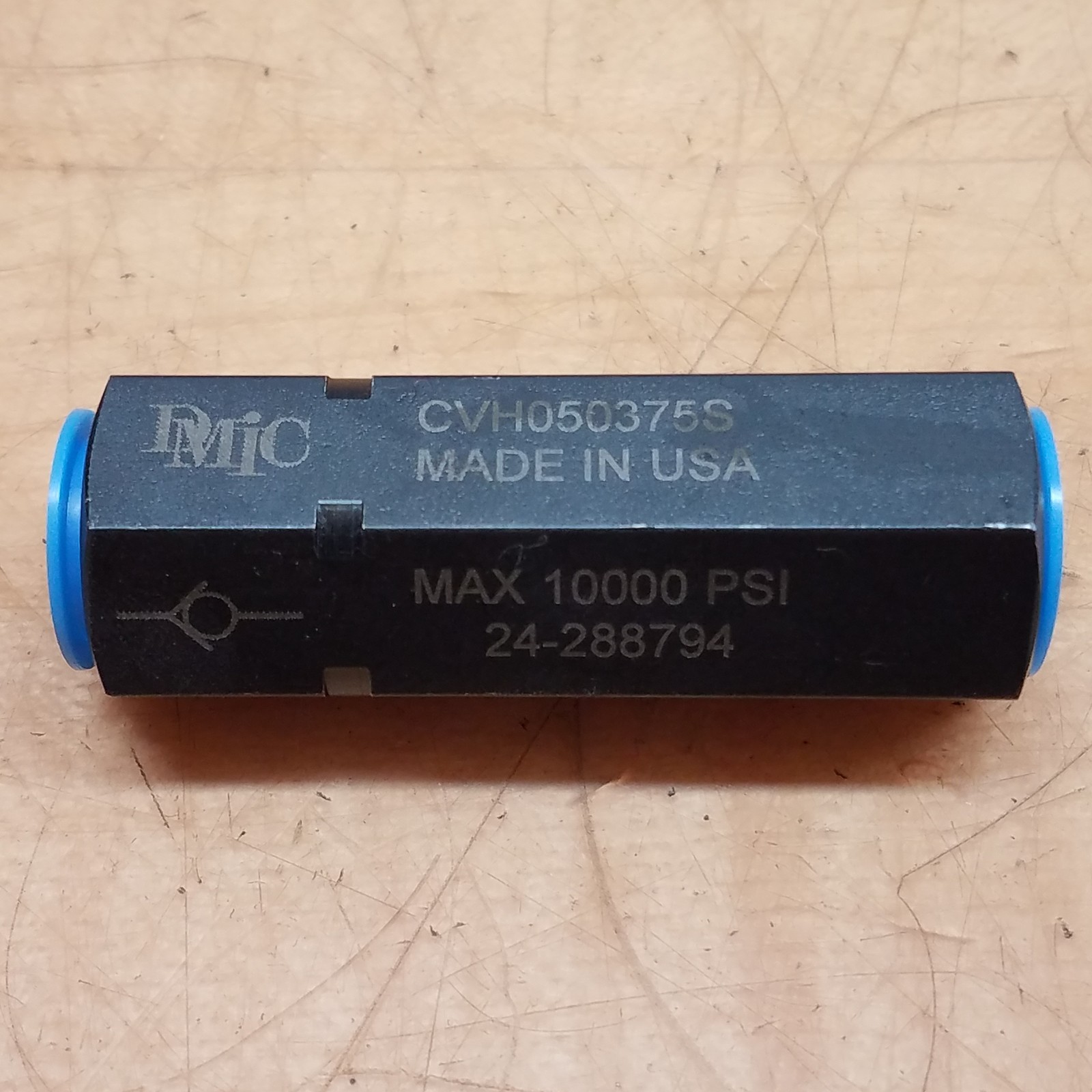 DMIC CVH050375S Check Valve, 3/8", #6 SAE, 10000PSI - NEW