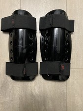 MACHO Dynamite Shin Guard For Martial Arts Sparring. Black.