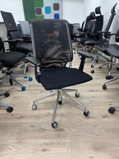 Vitra - Meda Chair - Konferenzstuhl /Bürodrehstuhl - Stoff/Netz - Schwarz - A780