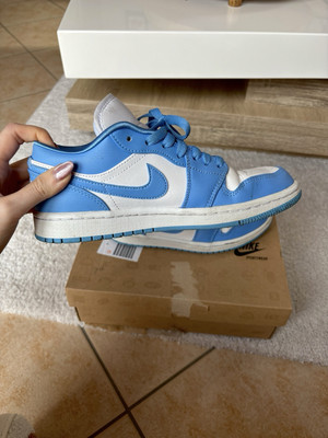 Nike Air Jordan 1 low Wmns UNC gr. 38