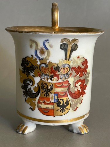Porzellan Wappentasse, unbekanntes Adelswappen geviert, ohne Porzellanmarke 1850 - Picture 9 of 9