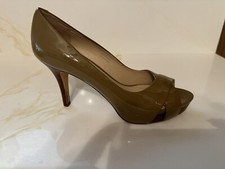 Via Spiga Patent Leather Taupe Shoes 7M