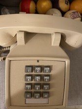 Vintage Cortelco/ITT RJ11C 250044-MBA-20M Push Button Phone 1996