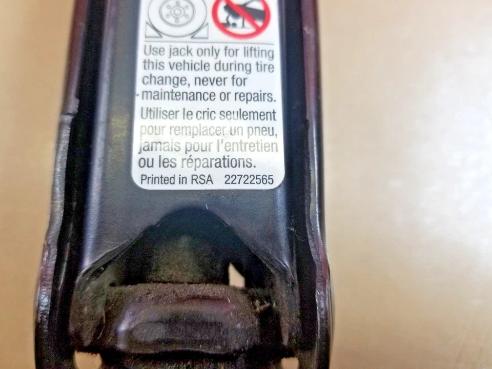 2007-2012 GMC Acadia Buick Enclave Emergency Tire Jack OEM - Imagem 3 de 4