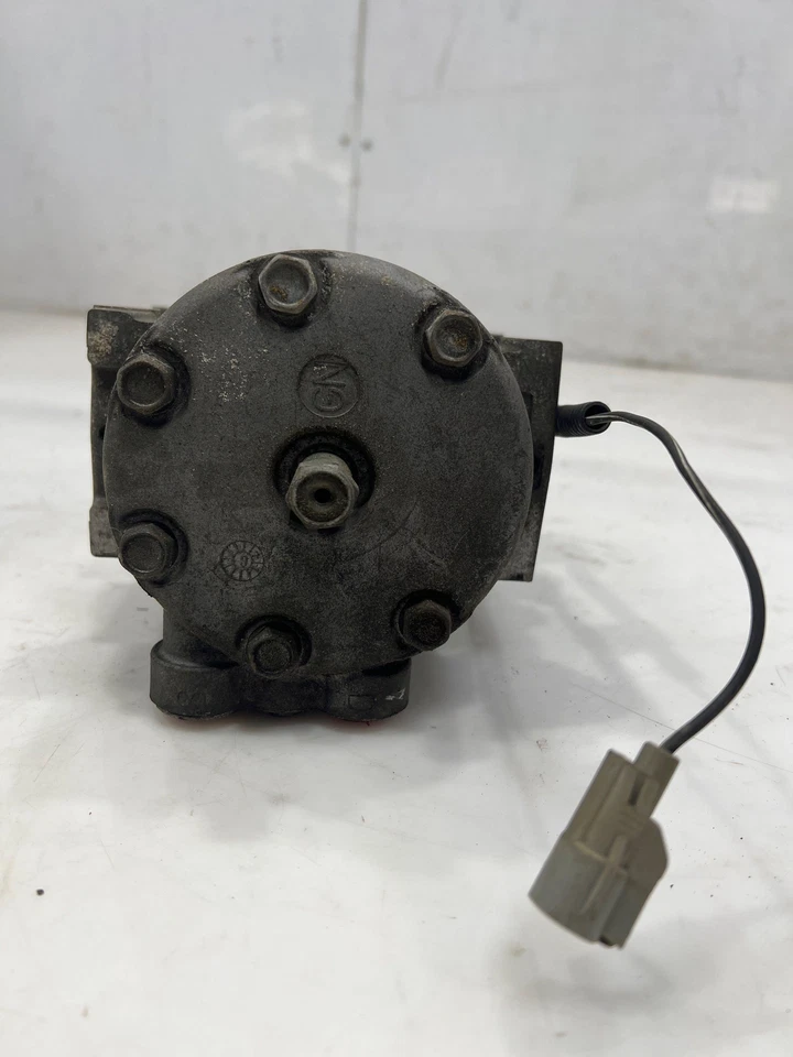 Conjunto de compresor de aire acondicionado Jeep Cherokee 97-01 OEM 55037205AC Foto 3 de 4