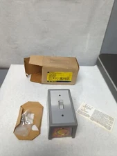 SQUARE D,2510FG1,FHP MANUAL STARTER MEMA 1 ENCLOSURE CLASS 9065 TYPE CO-1 NOS