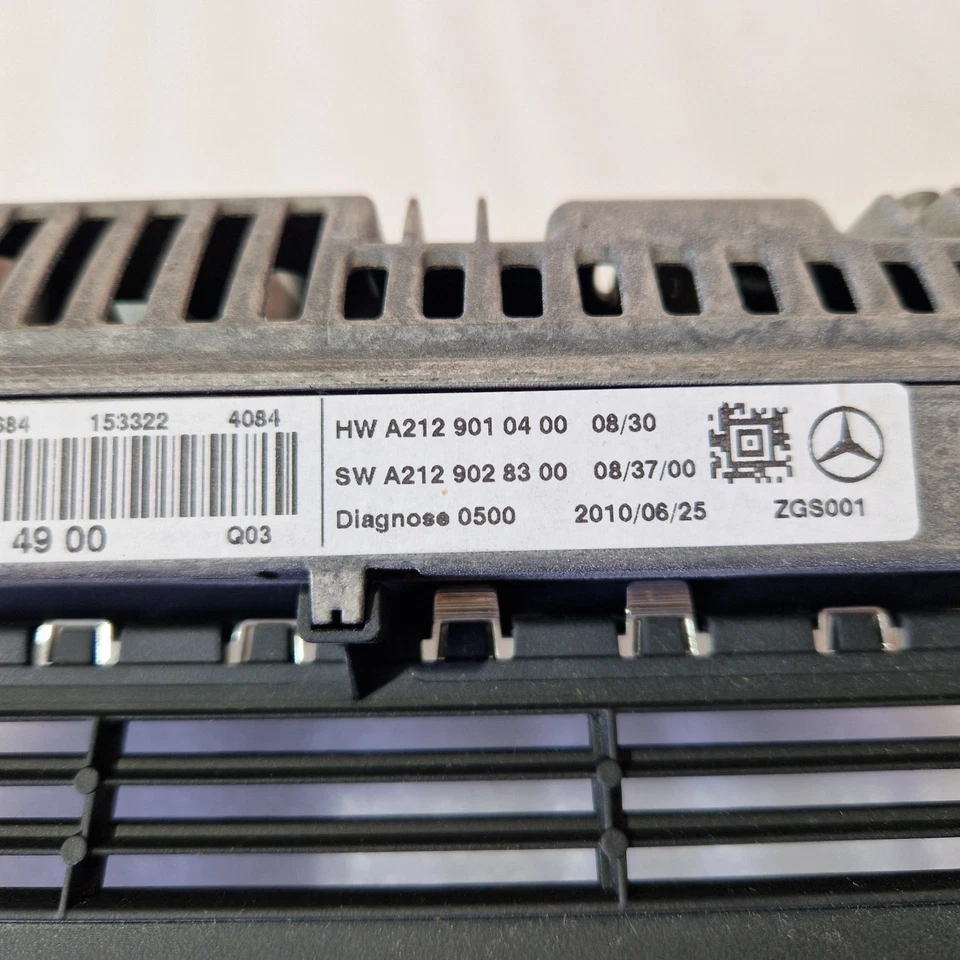 E98* Mercedes Benz W212 Zentraldisplay Navi Bildschirm Monitor A2129010400 - Bild 3 von 4