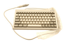 VINTAGE BTC E5X5R5BTC-5100 Compact mini Keyboard 5-Pin ibm pc Din Connector