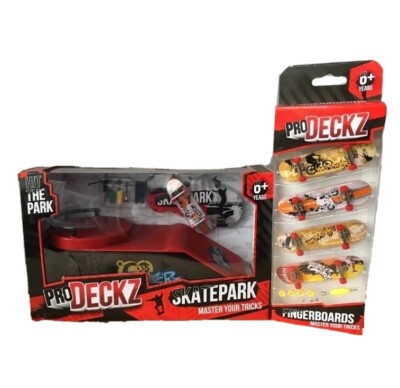 Pro Deckz Skate Park Ramp & Plus 5 Fingerboard Skateboard & Tools SET 