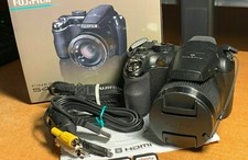 Fujifilm FinePix S Series S4000A 30X Zoom 14MP Digital Camera  Box  M3020