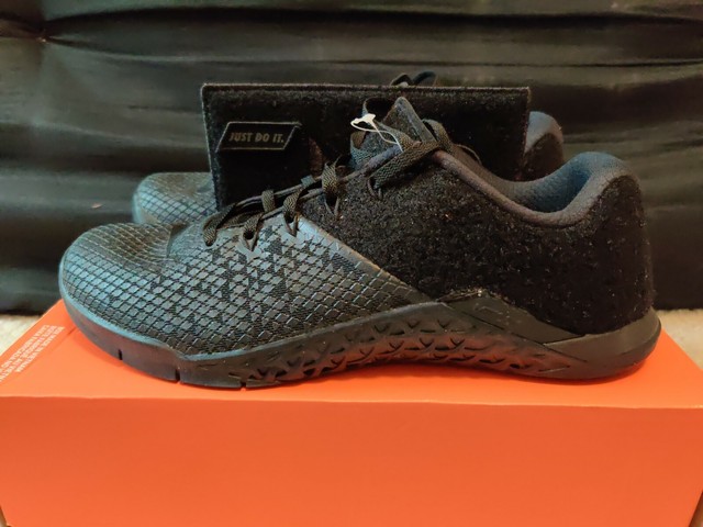 nike metcon 4 xd patch black