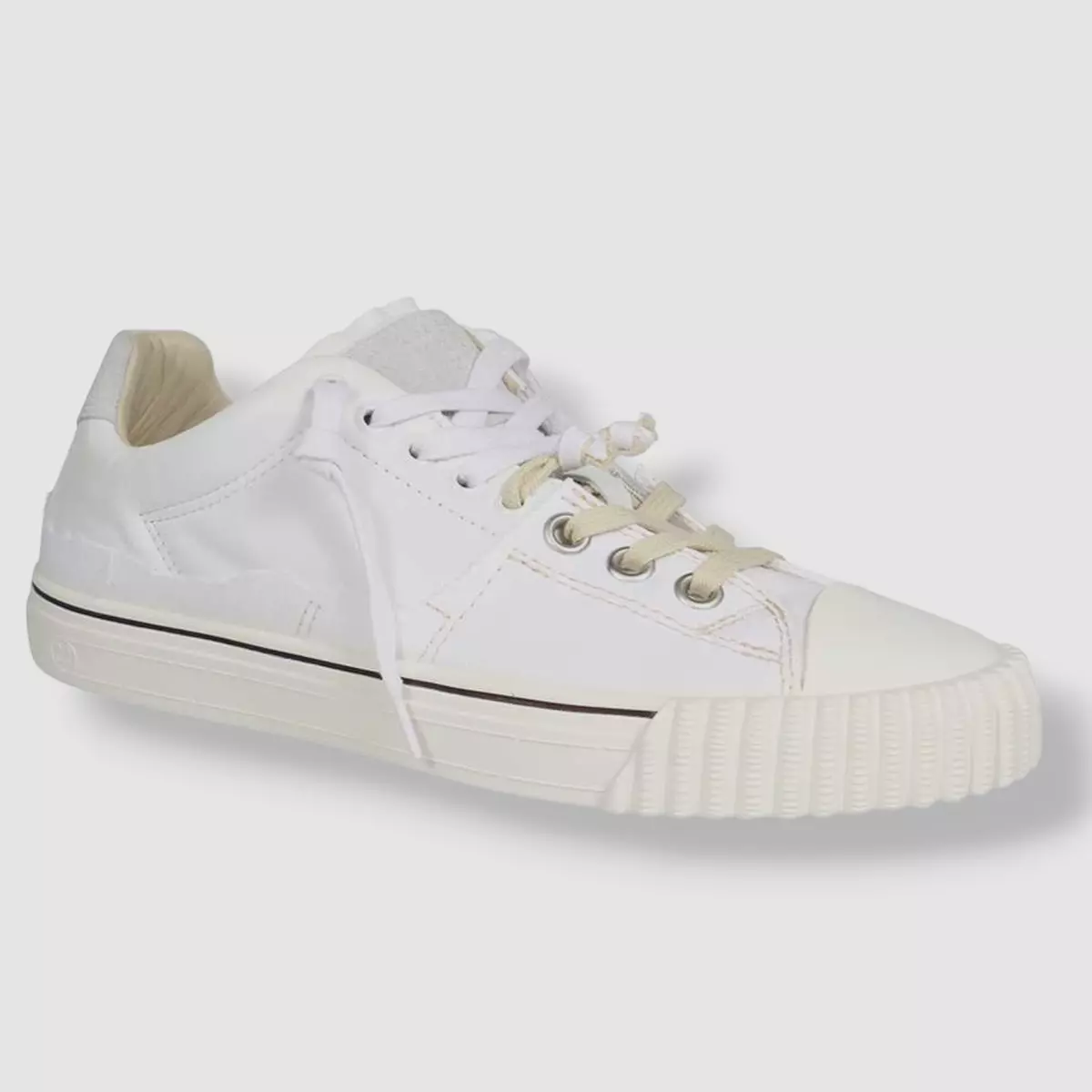 Authentic Womens Designer Sneakers Shoes for Sale in Inwood