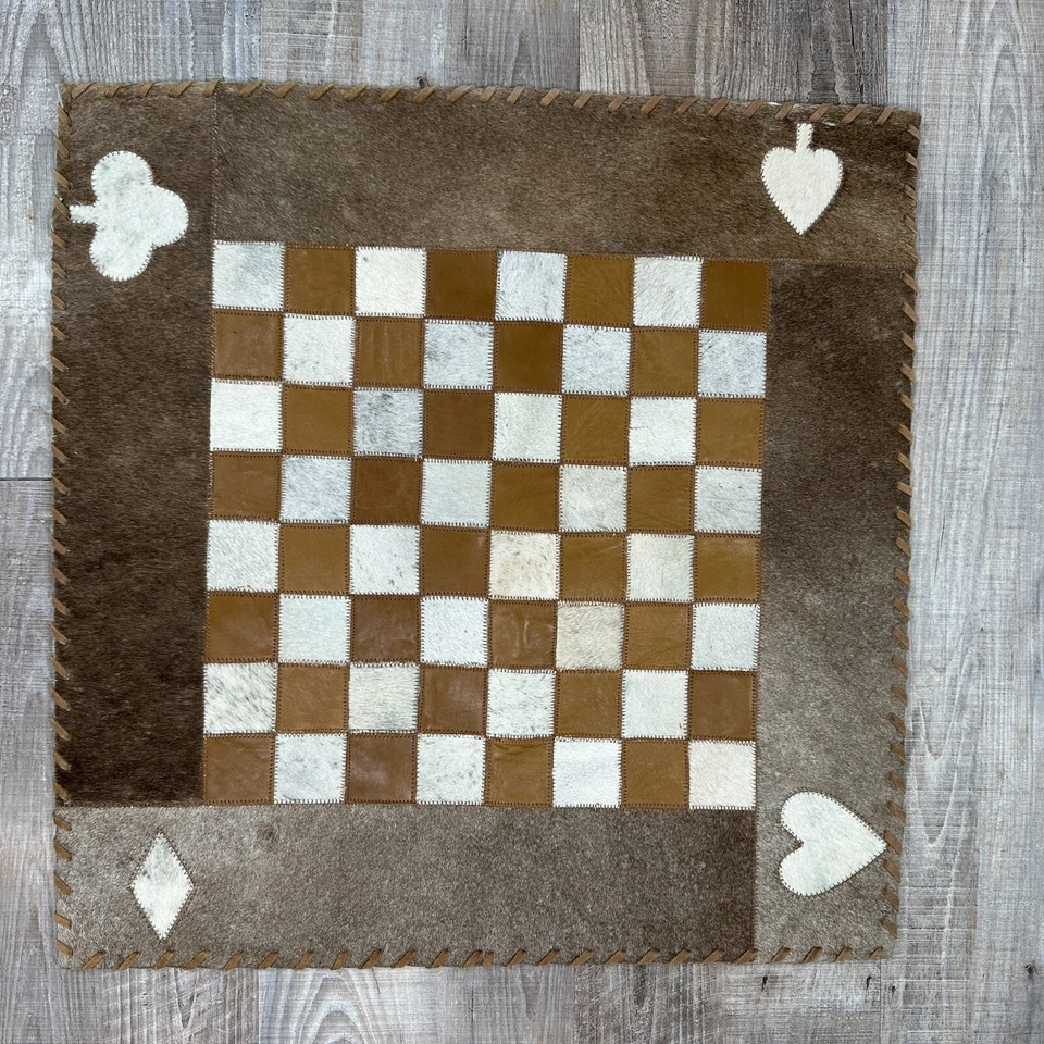 Cuero de Vaca Todo Cuero Cuadros Mate Gaucho Hecho en Brasil 24" x 24" Foto 2 de 4