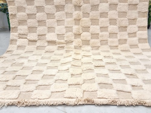 Moroccan Handmade Beniourain Rug 4'7x8'3 Berber Checkered Off White Wool Rug - Picture 4 of 12