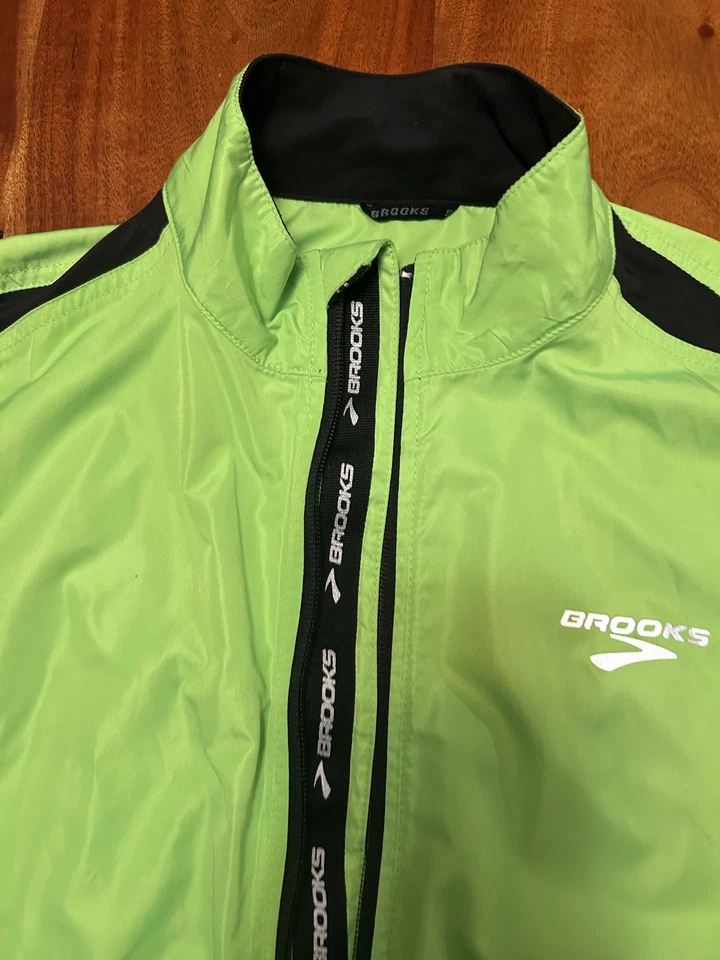 Brooks Vest Lite-Shelter Technology Running Athletic Sleeveless Neon Green S - Image 2 of 4