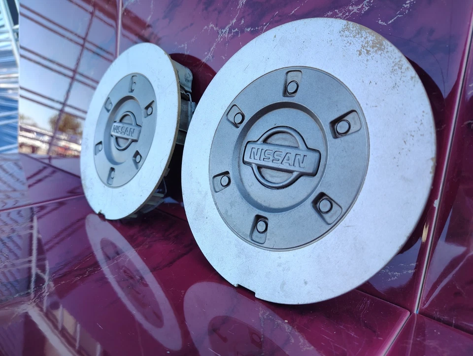 2000-2001 Nissan Maxima Wheel Center Caps (2) Factory OEM # 40315-2Y910 Classic - Image 4 of 4