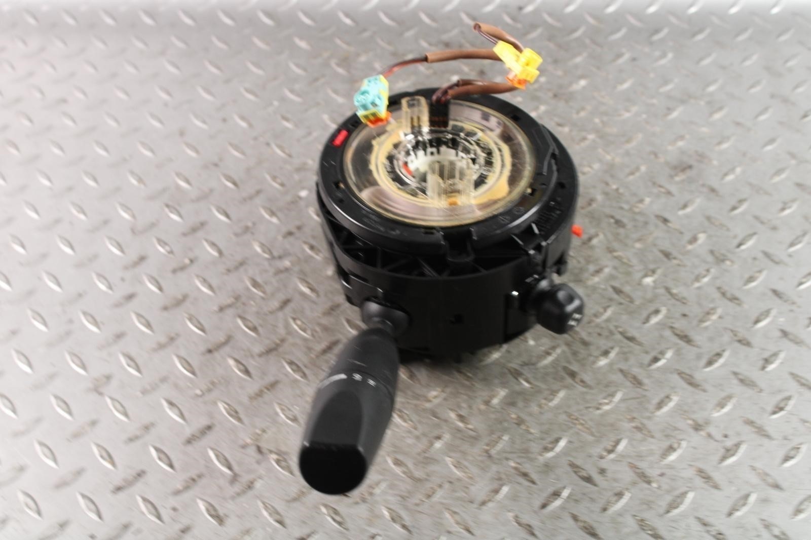 Maserati Ghibli 2014-2020 Steering wheel switch