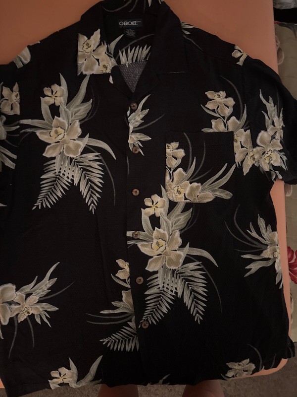 Black mens hawaiian print button down shirt Size Meduim