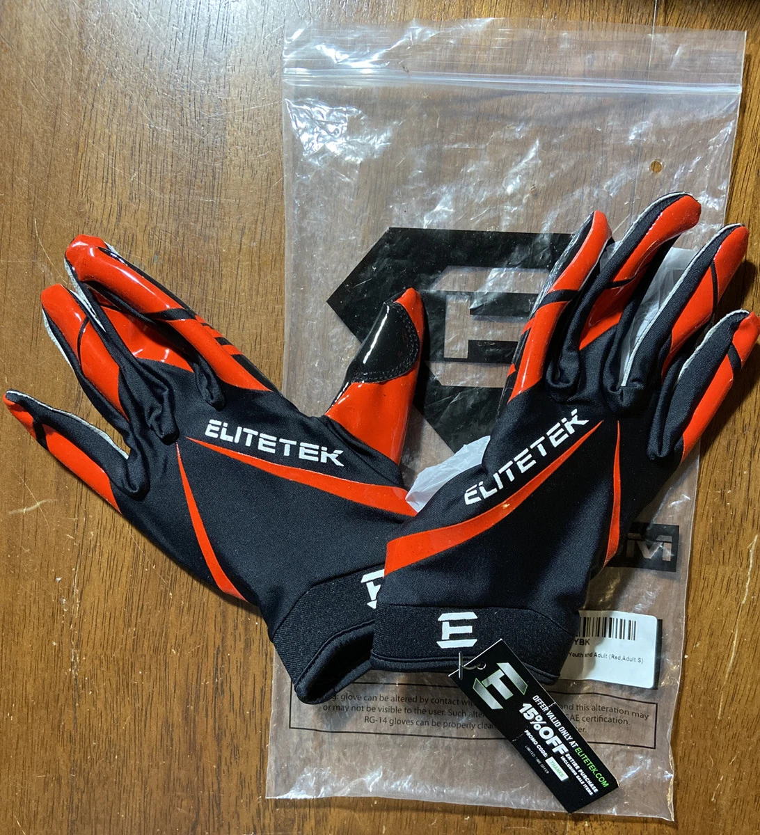 Football gloves 2024 youth small