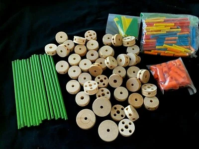 Classic Tinkertoy Construction Lot 192 Wood Pieces ~ Prob Vtg 1960s BIG BOY Set - Image 1 of 4