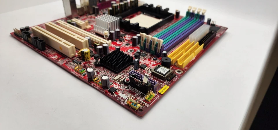 MSI MS-7207 V2 K8NGM2 H AMD Socket 939 UNTESTED - Image 3 of 4