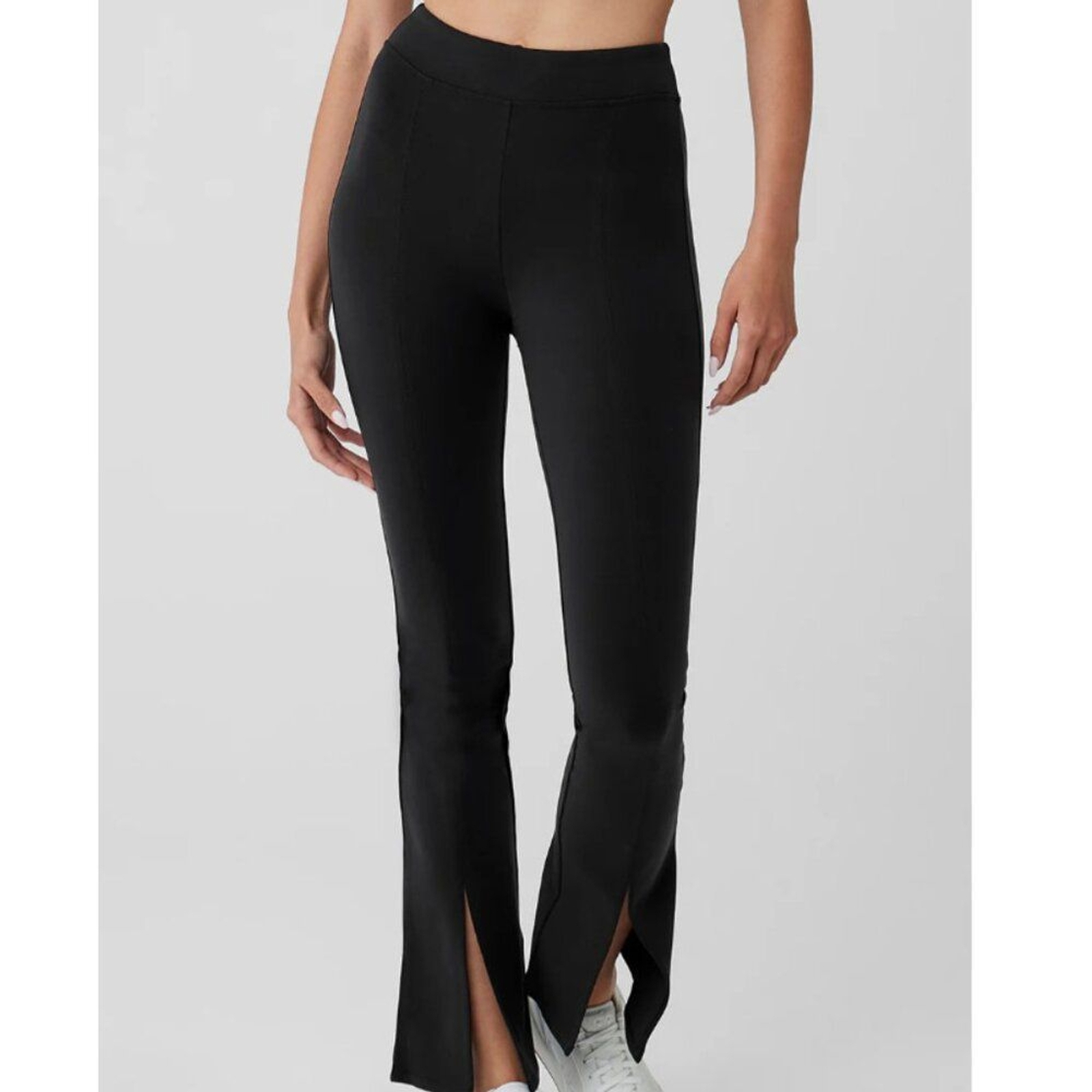 ALO Yoga Women's Black Airbrush High Waist 7/8 Waist Flutter Leggings - Size S