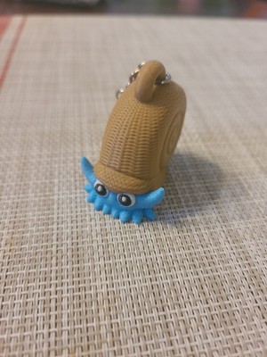 Pokémon Omanyte keychain Nintendo retro anime Gift Party Favors Kids Pikachu