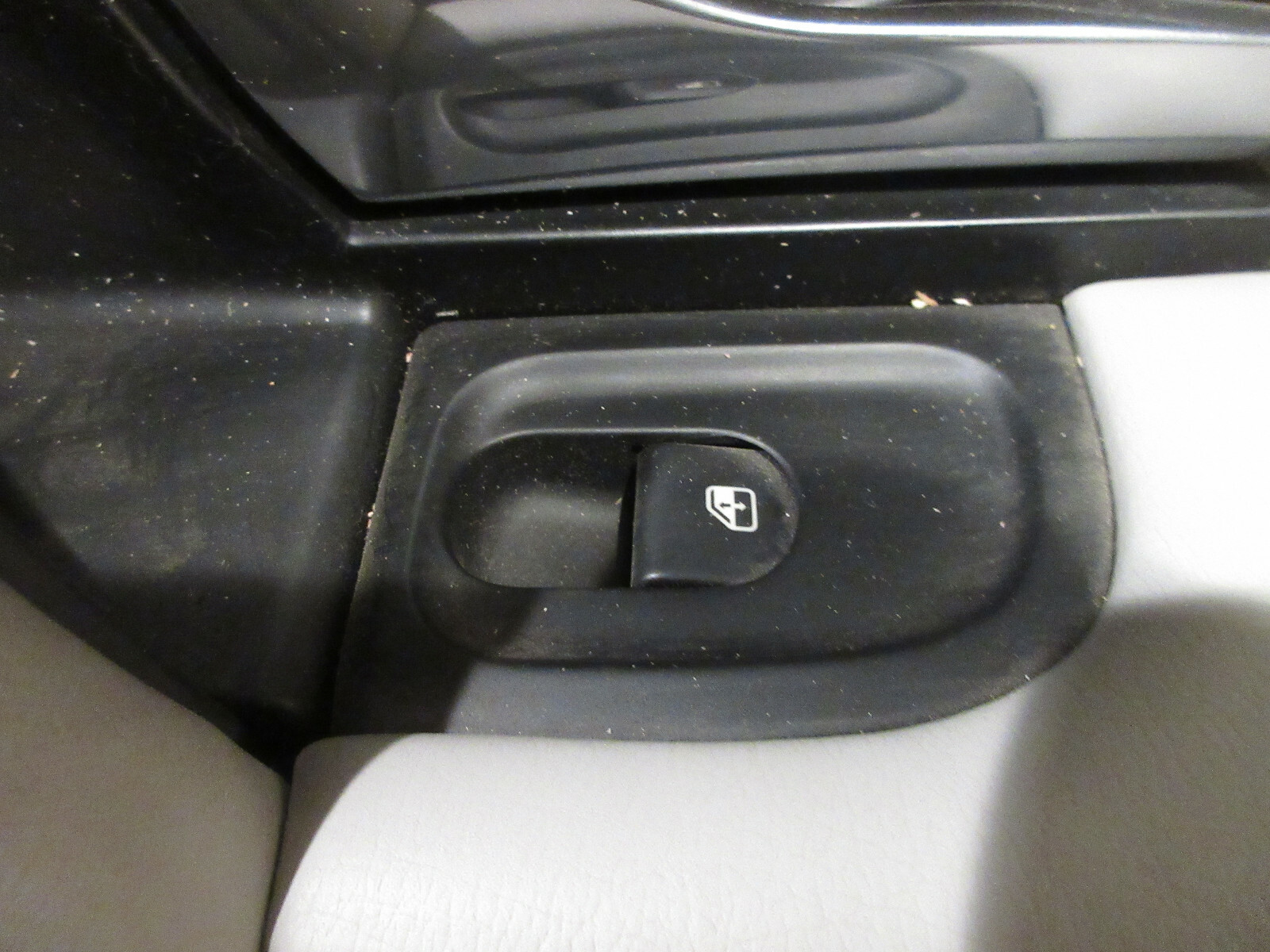 Maserati Quattroporte RH Rear Door Interior Panel Part# 68215200